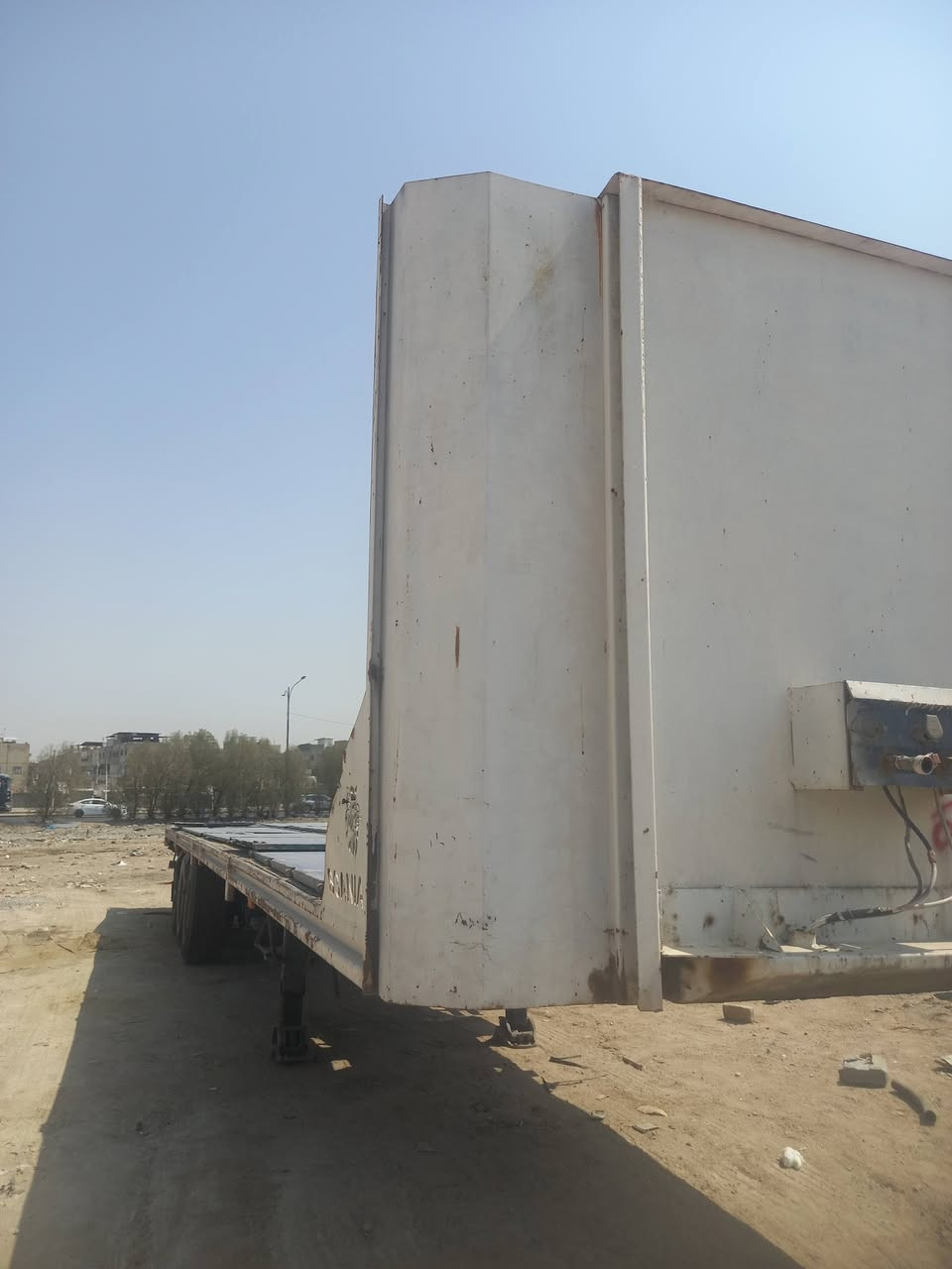 سلام عليكم  عربانه اوربيه طول 13/60 فلات فول جنل جوبلس برميل  دنكير رفاع كفاله دنكير بيبي مربع تخم تاير حرش صطحه خشب جديده سعر38 وبيه مجال قليل *********** المكان بصره
