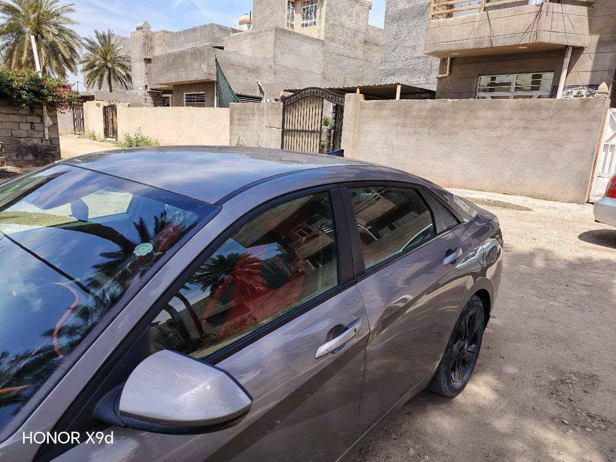 النترا 2023 هايبرد فئة( بلو)  الاقتصادي رقم  بغداد
المواصفات: 

1-بصمة تشغيل.

2-دخول بصمة.

3-تشغيل عن بعد. 

5-صندوق ذكي 

6-رادارات 360 درجة نظام النقطة العمياء.

7-نظام محافظة على المسار.

8-قيادة ذاتية..

10-رادار خلفي 

12-بك لايت LED

13-كشنات تدفئة.

14-تحكمات ستيرن كاملة

15-تبريد شاشة مناخين منفصلين.

16-شاشة معلومات  ابل كار بلي+اندرويد اوتو  

17-شاشا كامرة.

18-نظام صوتي سماعات boss

19-autohold اوتوهولد 

20-هاند بريك بصمه

21-وضعيات قياده ( سبورت ، نورمل ، سمارت)

22-مراية وسطية تعتيم ذاتي

Abs &Esp. 24

حادثهة بصندوق بأمريكا وموجوده صوره

وبالعراق صار بيه بارد الباب خلف السايق وموضح بصور

وجاملغ الخلفي  طخة ماطور خفيفه ومصلحه

للاستفسار

***********

السعر 145 وبيه مجال
