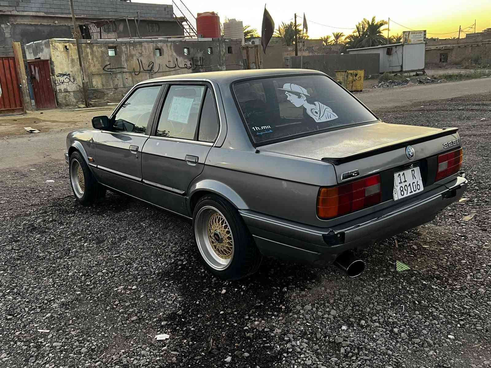 بي ام زعره حجم325i المرغوب مديل 1991رقم بغداد الدولي تحويل ثاني يوم سنويه 2031هزه جديده طخم تاير حداده كله جديد شاشه كير عادي كزوز رياضي محرك مفتوح 6سلندر توني شاده طخم ويل تبريد كامل وكلشي شغال بس ربط البوري من بدلت محرك ما ربطوه لايت زنون السعر 35وبيها مجال المكان بصره الدير ***********.....
