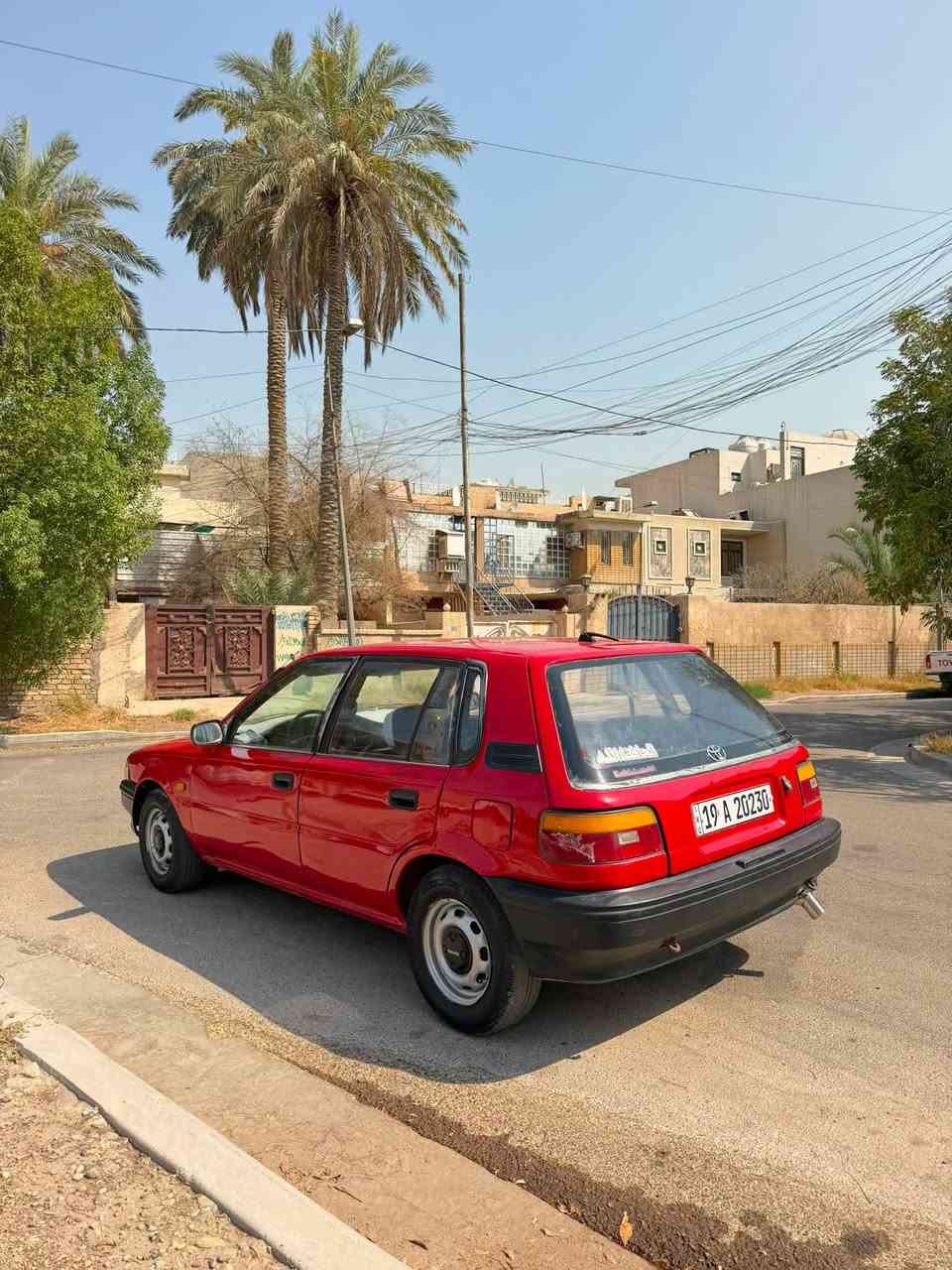 كورلا 1992 باسمي للبيع
السعر ٢٩ ورقه وبيها مجال 
محرك وكير نضيفات جدا 
تخم تايرات-  ويل كب -باتري نضيفات 
صدرها نضافته 60‎%‎ 
تبريد عاطل 
ارقام جدد وسنوية جديدة وهزه جديدة باسمي 
مكاني بغداد المنصور للاستفسار 
***********
***********
