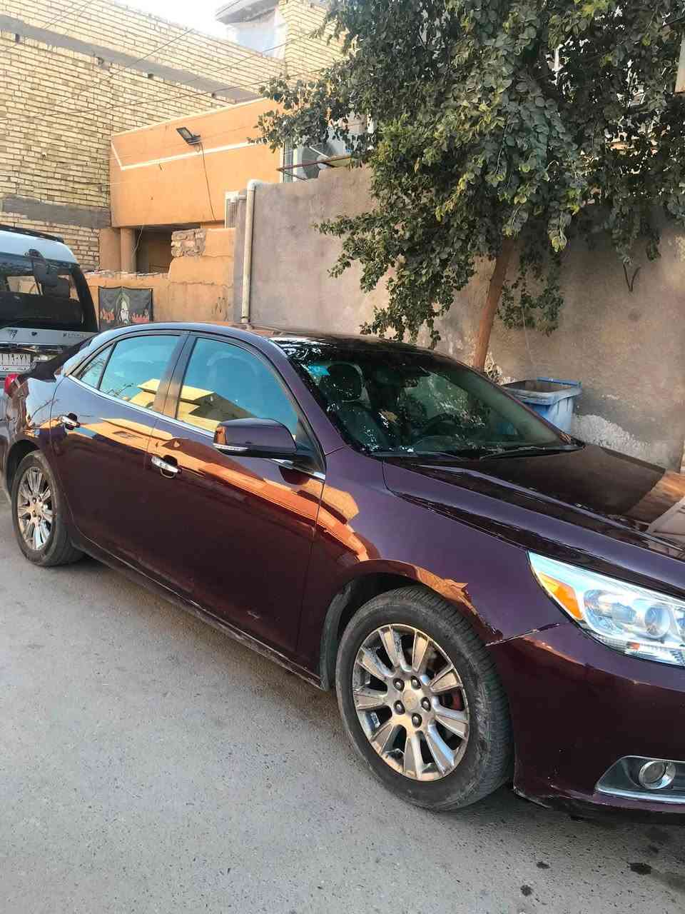 ماليبو2013 وارد كندي
السيارة خير من اللّٰه اشتريتها بدلت مكينة مباشر لان جان بيها تبخير القديمة السيارة بيها نواقص قليله بل الصدر كلين بدون حادث صار بيها حادث كلش بسيط وسويته من جبتها وصبغت الدعاميات وهسه الدعامية الخلفية بيها ضربة خفيفة عايفها وموجوده صور الحادث اذا تحبون اشوفكم ايها ما جنت ناوي ابيعها بس اريد اجيب موديل احدث وبل العافية ع الي ياخذها لا بياع ولا شراي اني للامانة حتى ما اعرف بيها رغم بيها هواي مواصفات السعر
85وبيها مجال مكاني بغداد *********** اتصل وادلل ما ارجع بشر بس لحد يكسر بسعرها رجاءً والنواقص الي بيها يوكعن من سعر هم بس الي يرضي اللّٰه تحياتي الكم
