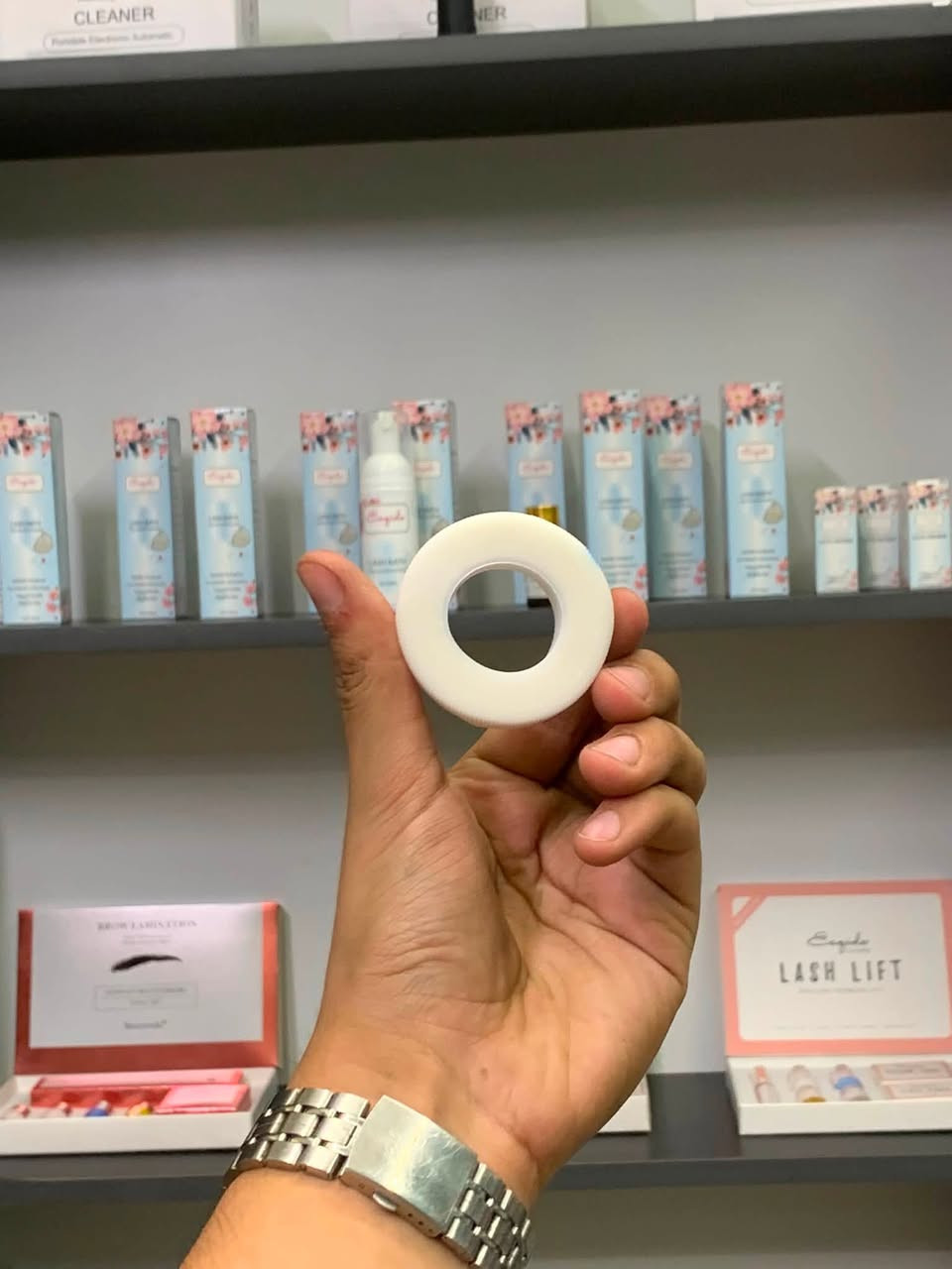 🔥 لفتنك متوفر هسه عند توباز ✨
جودة تليق بشغلك وتكمل أدواتك الاحترافية 🖤

📍 حي أور – مقابل مجمع النمور – عمارة أزياء ميلانو
📞 ***********
🚚 توصيل لجميع المحافظات في العراق
