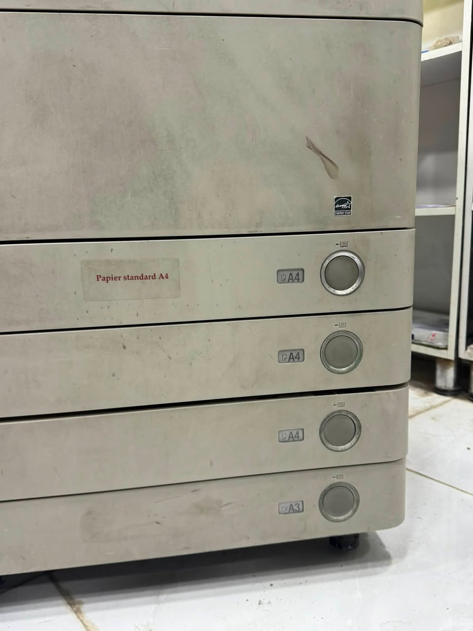 السلام عليكم 
CANON C5045i 
الطابعة شغالة فقط تنظيف للكاترج 
ابيع 250 الف على حالها 
***********
