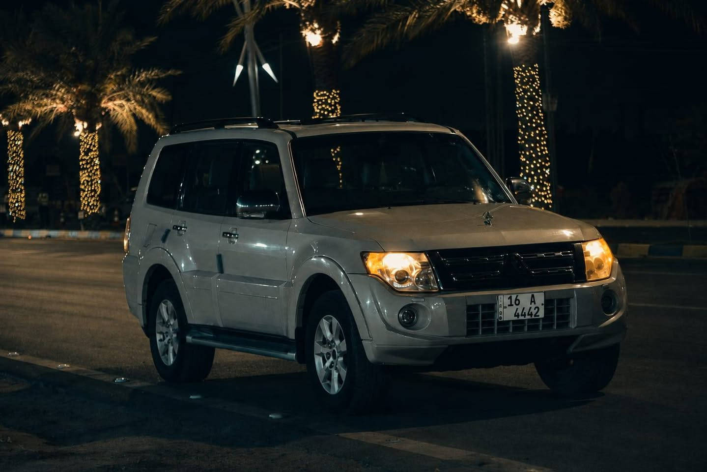 السلام عليكم
سياره متسوبيشي باجيرو 2012 حبتور V6

مكفوله من الصبغ والضربه

مواصفات الحبتور معروفه :

1- مكينه V6 3500cc

2- سستم الصوت ROCKFORD دمام

3- 10 سماعات

4- 3قطع تبريد امامي خلفي 

5- ثلاجه وسطيه 

6- فتحه سقف سلايد 

7- مري شفط 

8- حساسات خلفيه 

9- كامره 

10- زراكات لايت 

11- مانع انزلاق 

12- كشنات كهرباء 

13- كشنات جلد 

14- حاكيه بلوتوث 

15- داخل بيجي 

16- ستيرن صاج 

17- تحكمات ستيرن

رقم مميز 

لون رصاصي 

السياره بأسمي تحويل مباشر

مكان السياره الديوانية حي الجامعة 

السعر 148$ وبيها مجال

للتواصل ***********
