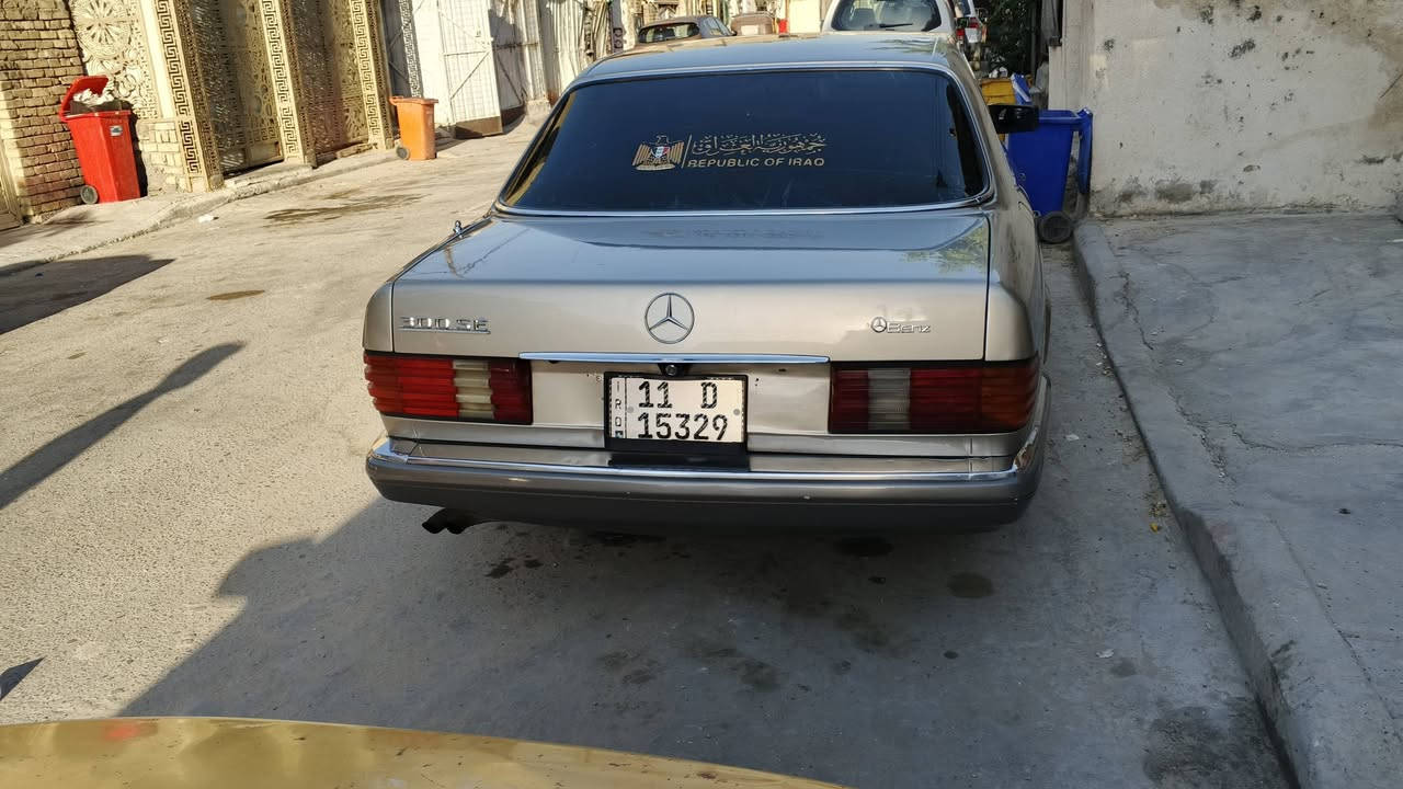 سلام عليكم عندي هاي الجامبو موديل ٩٠ عارضهه للبيع 
بيهه شويه نواقص يعني كونترول مال كشن السائق وبيهه نضوح بلكير شويه مو هواي .. والبارحه نكطع بيهه حار مال فيت بم سياره بطنهه حلوه مسجل وسماعات جدد .. كشنات كهرباء وفتحه وجام كهرباء .. سياره تبريد مكينه بلاديه بيهه شويه زلوغ .. صدرهه نص عمر .. لا تسألني شبيهه كاتب كلشي عليهه..
*********** هذا رقمي ( سعره ٧٥ ) الي يريده مكانها شعب بأسمي السياره
