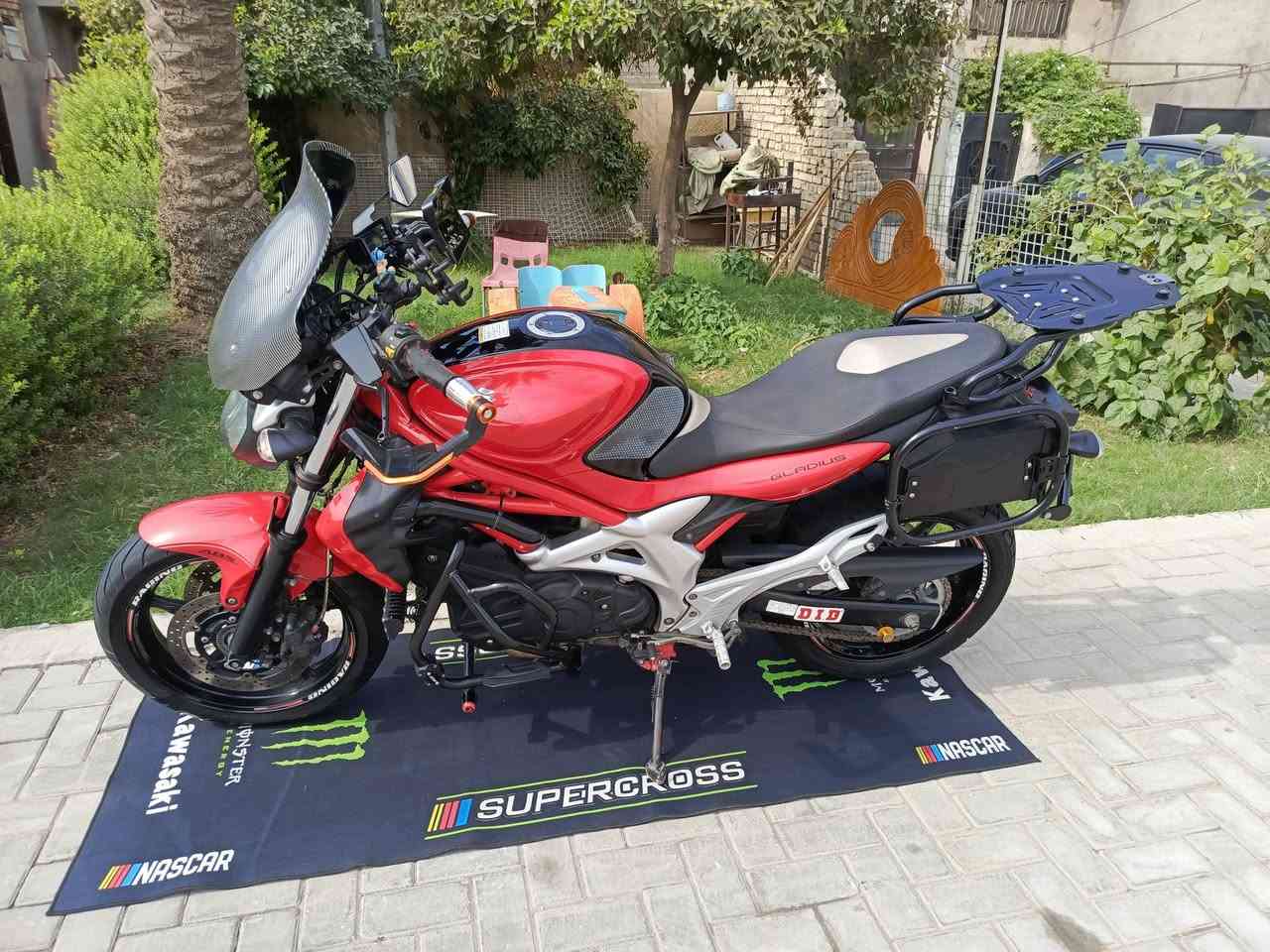 سوزوكي • ٢٠١٧ • ٦٠٠