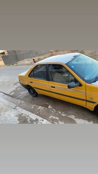 بيجو روئ للبيع  موديل ٢٠٠٩سنويه باسمي السعر 23وبيها مجال الرقم 0776406...