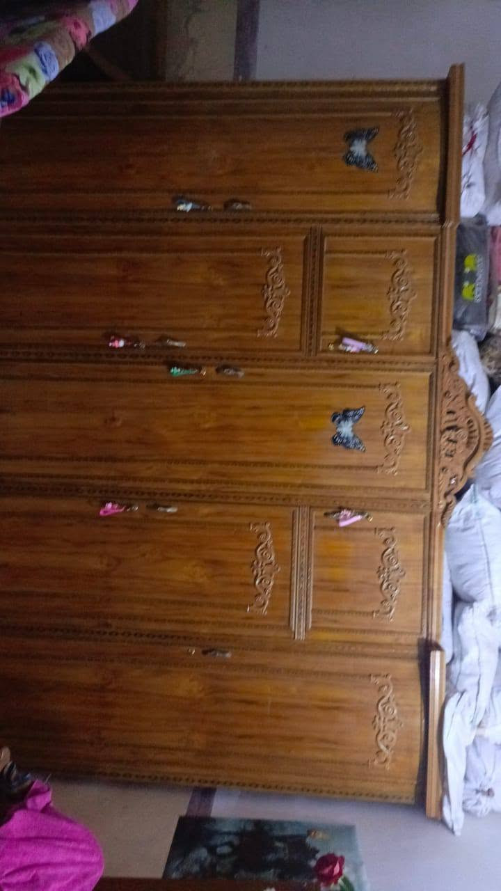 غرفت نوم نصافه لبيع بكان طويريج لرجيبه لشراي يخابر وبي خير ويدلل***********
