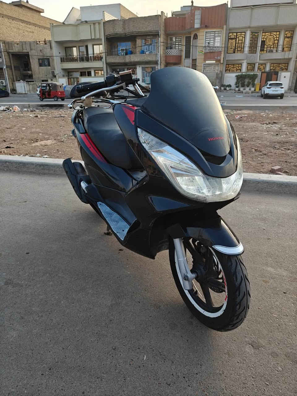PCX جيل الثاني • ٢٨الف • ١٥٠