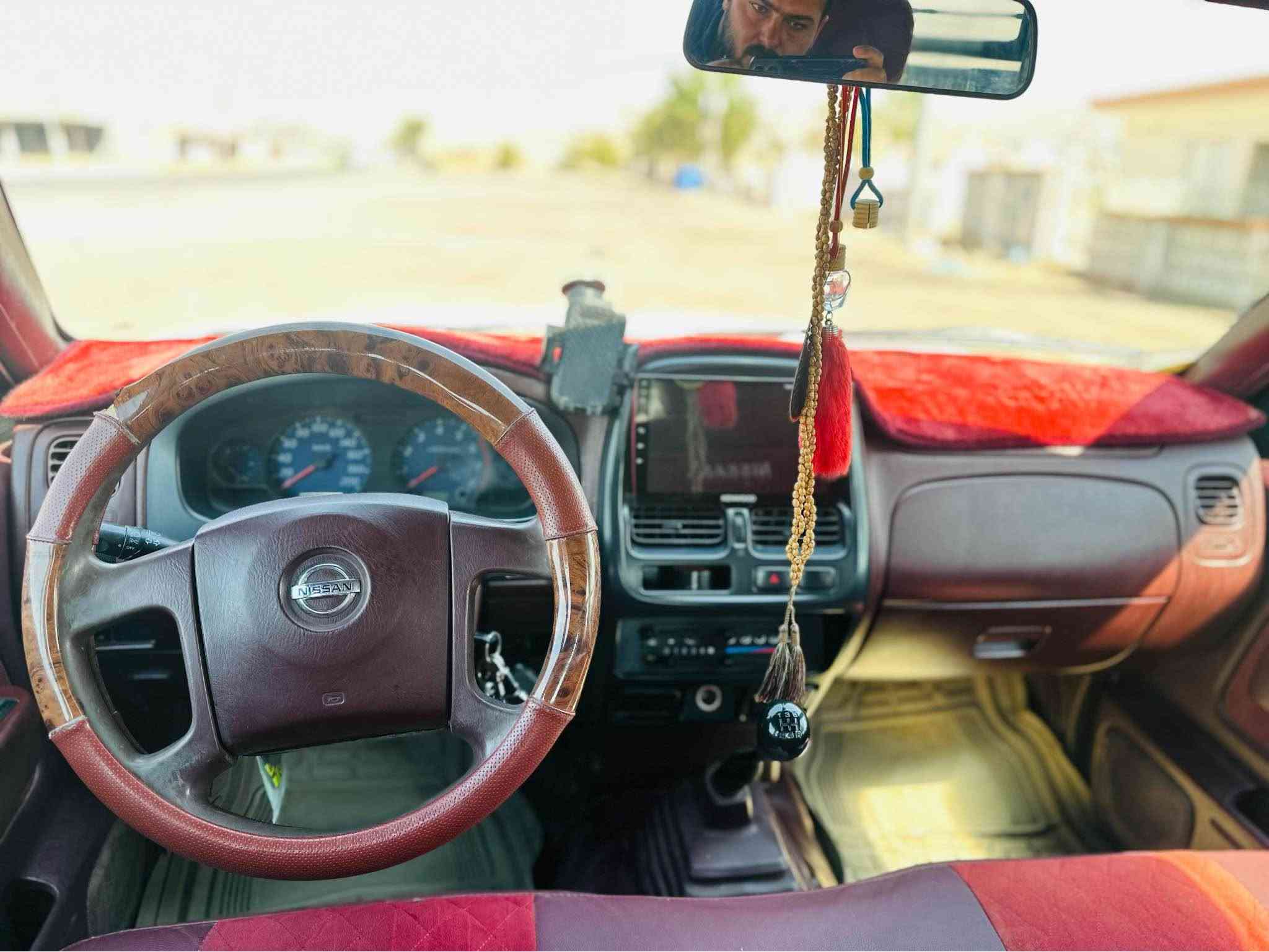 نيسان بيكاب • موديل ٢٠١٢ • تايرات جديدة