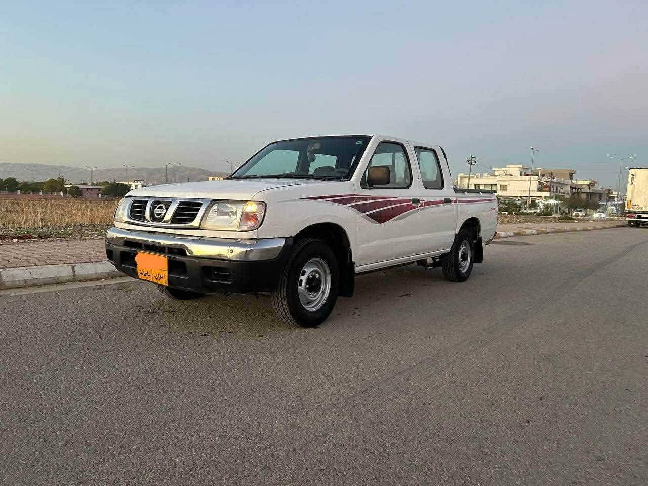 نیسان مۆدێل 2002
محەسەن پاوەر گێر و مەکینەو تەبریدو ئەکسلی بەشەرت

چوار تایەی تازەی لە ژێردایە

سەنەوی بەسەر چووە بەشەرتی تەحویل و غەرامە

بۆیاخ پەڵە پەڵە بۆیاخی هەیە

نرخ:٦٨ گەڵا

سلێمانی 

***********
