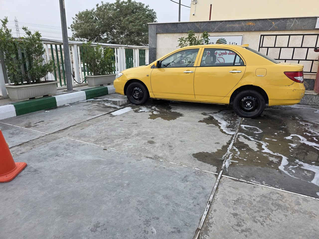 بي وايدي F3 • كمبريسر عاطل • رقم بغداد