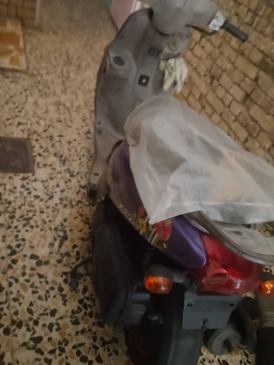 دراجه للبيع سالي ١٠ايام من طالعه من لوكيل دراجه حلوه خير من الله هاذ رقمي لمو شاري لا يتصل***********
