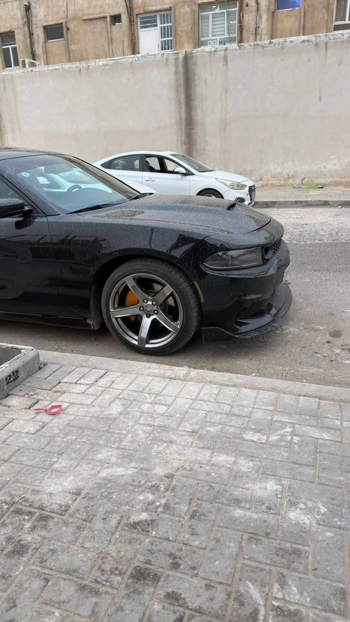 سلام عليكم
جارجر موديل 16 اصل rt مكينه 5700 v8
سياره تقرير تعمل وتسير جاملق فقط مفتوح وبارد جاملق خلفي باقي عله واقع حال ما مشتغله لا bdr ولا بارد وطلقه بلقماره ولفحص بلممنشور رقم بصره لجديد بأسمي شخصيا 
سياره هزه وسنويه قبل شهرين جددت وداورتها جاهزه   شفتات تشغيل عن بعد كامره وشاشه جبيره سابقا عليهه برمجه ايكل وجايبه رقم حلو بلمشي وعلداينو حاليا لغيناها تخم تاير ويل نجمه خسفه قويه تو سايز امامي 245 خلفي 275 ماشيه ٢٠٠ الف كيلو من لأخير جاهزه مجهزه سياره 
سعر من لأخير 178 لا تقارنها بلمهجومات امهات شواصي ولغود أو مراوس اوبامه موديل ١٢/١٣  او موستنك ٦ سلندر أقل سعر وأخذ فرق
ملاحظه مكينه وكير برغي ما مفتوح بيهن لا بطل ولا ايشي
نقص قفل باب سايق وبوليش فقط 
مكاني بصره تنومه 
تواصل ***********
