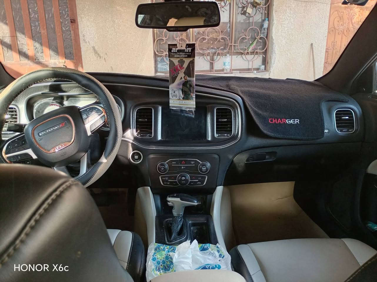 جارجر SXT • ٢٠١٧ • رقم بصرة