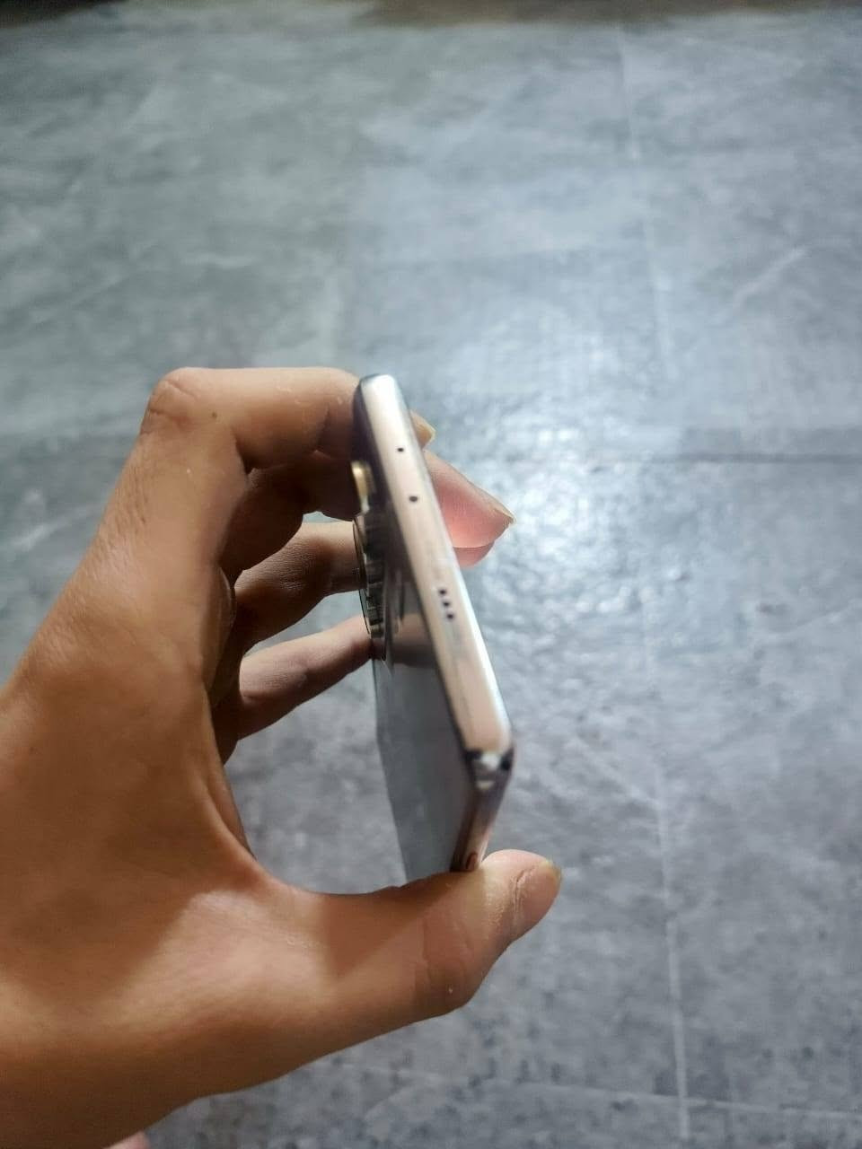 تكنو كمون 40 برو 5g ذاكرة 256 رام 8+8 بي فطور بل كلاسة ما مئثر عل لمس بطارية 99 شحن يكفيك يوم كامل كلشي شغال عل فحص ويا كيبل وكفر فقط مراوس او بيع سعر 250 مايعجبك سعر اعبر المنشور بحترام مكان كربلاء حي العسكري وتساب او تصال ***********
