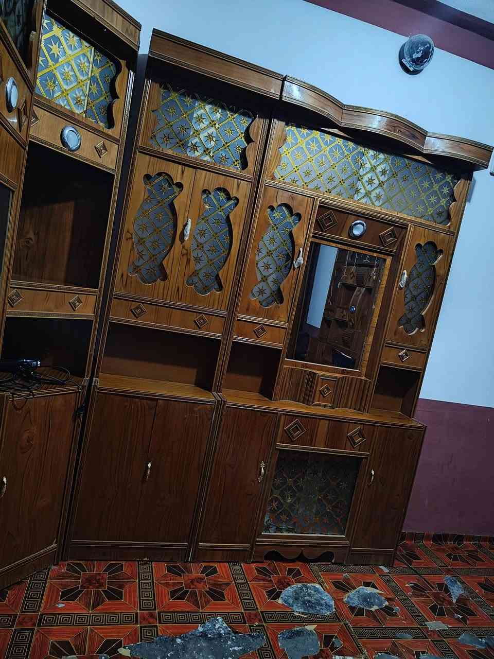 للبيع غرفة نوم  خشب صاج عراقي  نضافه  فول مستخدم قليل
عنوان الرمانه 
التواصل ***********
