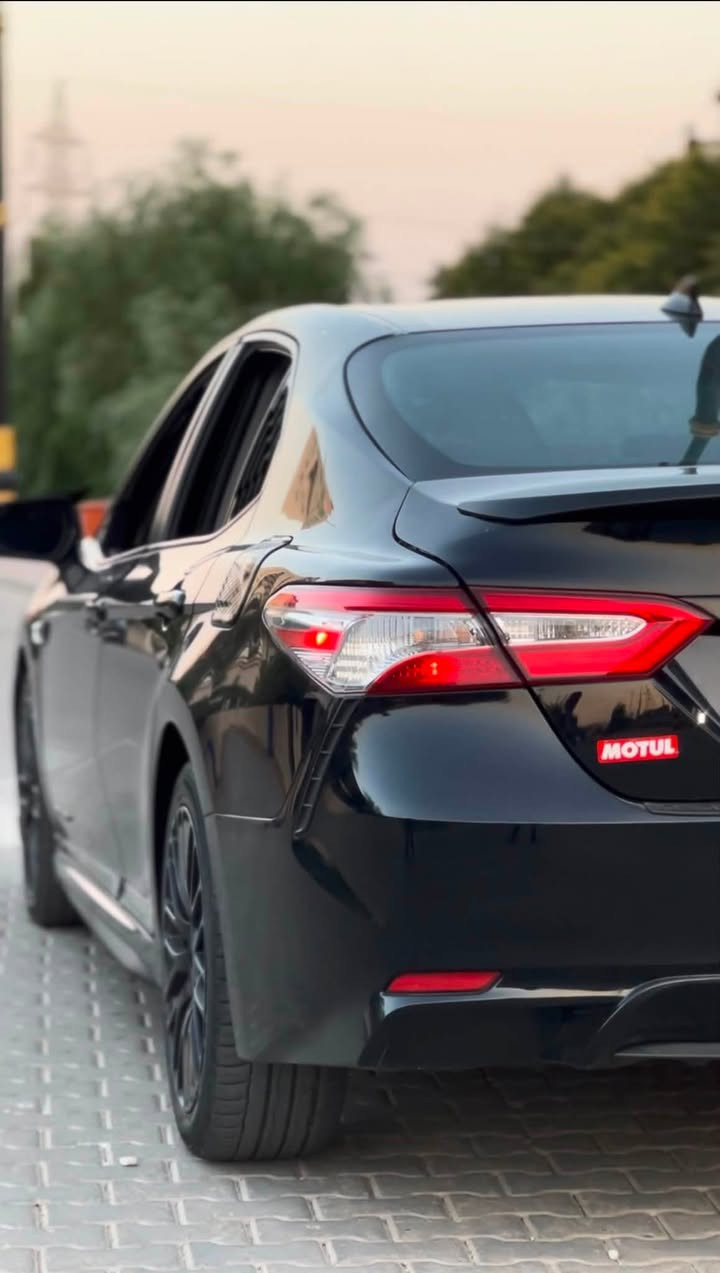 Camry se 2020 model (nightshade)
پاکێچێکی تایبەتی شەریکەی تۆیۆتایە و ئەمریکیە سەیارەکە 115 هەزار کیلۆمەتر ڕۆشتوە  یەک پارچەیە سەیەرەکە ئەویش چەمەلەخی دواوەیە سەیارەکە پشتو پێشی کەپسە بە شەرت سێرڤسی چاکی بۆ کراوە شتێکی پاک 

بۆ نرخەکەی 180$ و معامەلەیەکی برایانە سەیارەکە زۆر پاکە 

رەقەم شانسی: 4T1G11AK8LU955929

رەقەم تەلەفون : ***********
