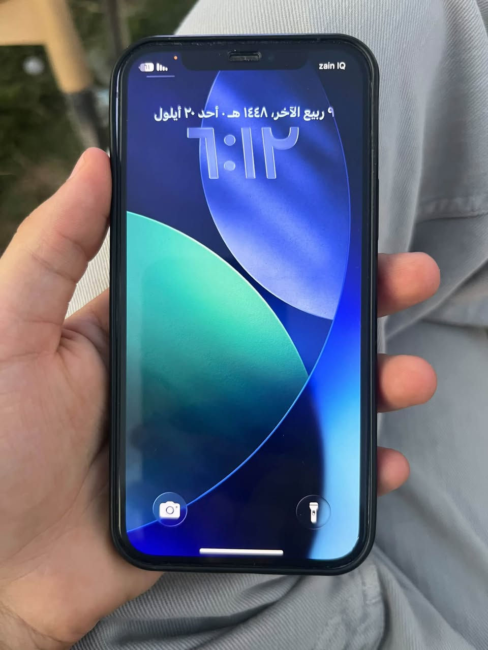 السلام عليكم 
آيفون ١٢عادي 
الجهاز وتر ماعده ظهره بي فطور ومخليله لاسق مامبين ذاكراته ١٢٨وبطاريه ٧٥ الجهاز مداخل صيانه نهائياً 
مكاني نجف  *********** موجود واتساب 
تجي تاخذه من باب البيت
