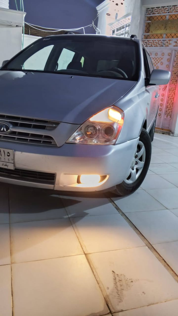 سلام عليكم 
كيا سيدونا للبيع موديل2007
رقم بغداد 
محرك3800
رقم التواصل ***********
