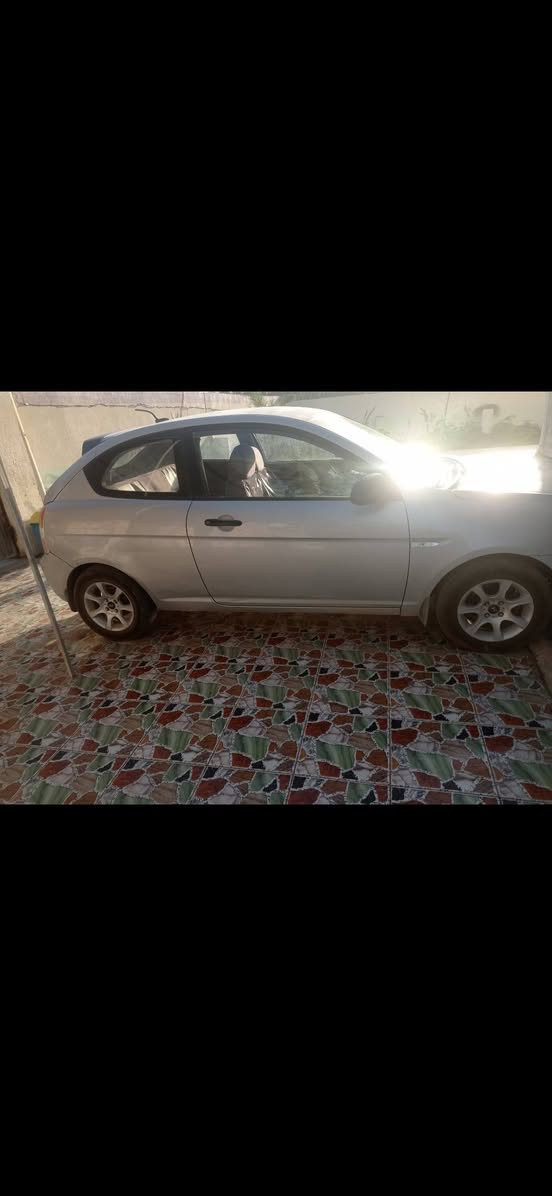 سياره اكسنت موديل 2009. للبيع حله ورديه رقم الهاتف ***********
