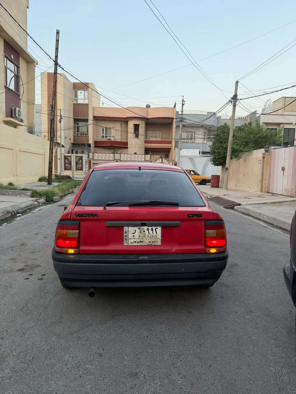 ‏فكترا حجم 16 موديل 1991 محرك والكيرر نظيف  كهربائيات كلها شغالة طخم تاير طخم امامي طخم خلفي جديد صبغ عام وبيها مكانات معجون السعر 27 وبيها مجال للستفسار ⬇️
***********📞
***********📞
