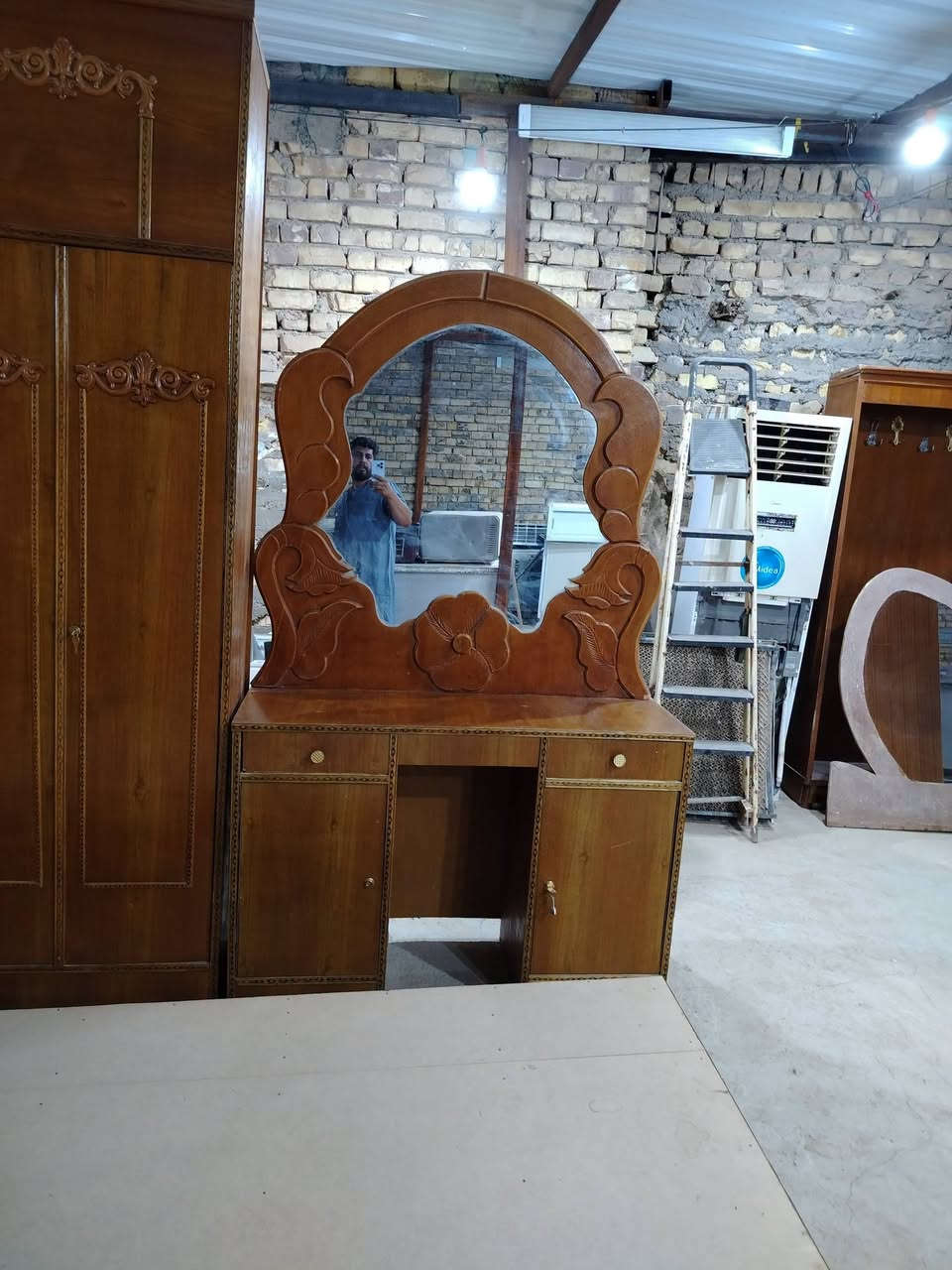 غرفة أم الستة • نظيفه • شامية