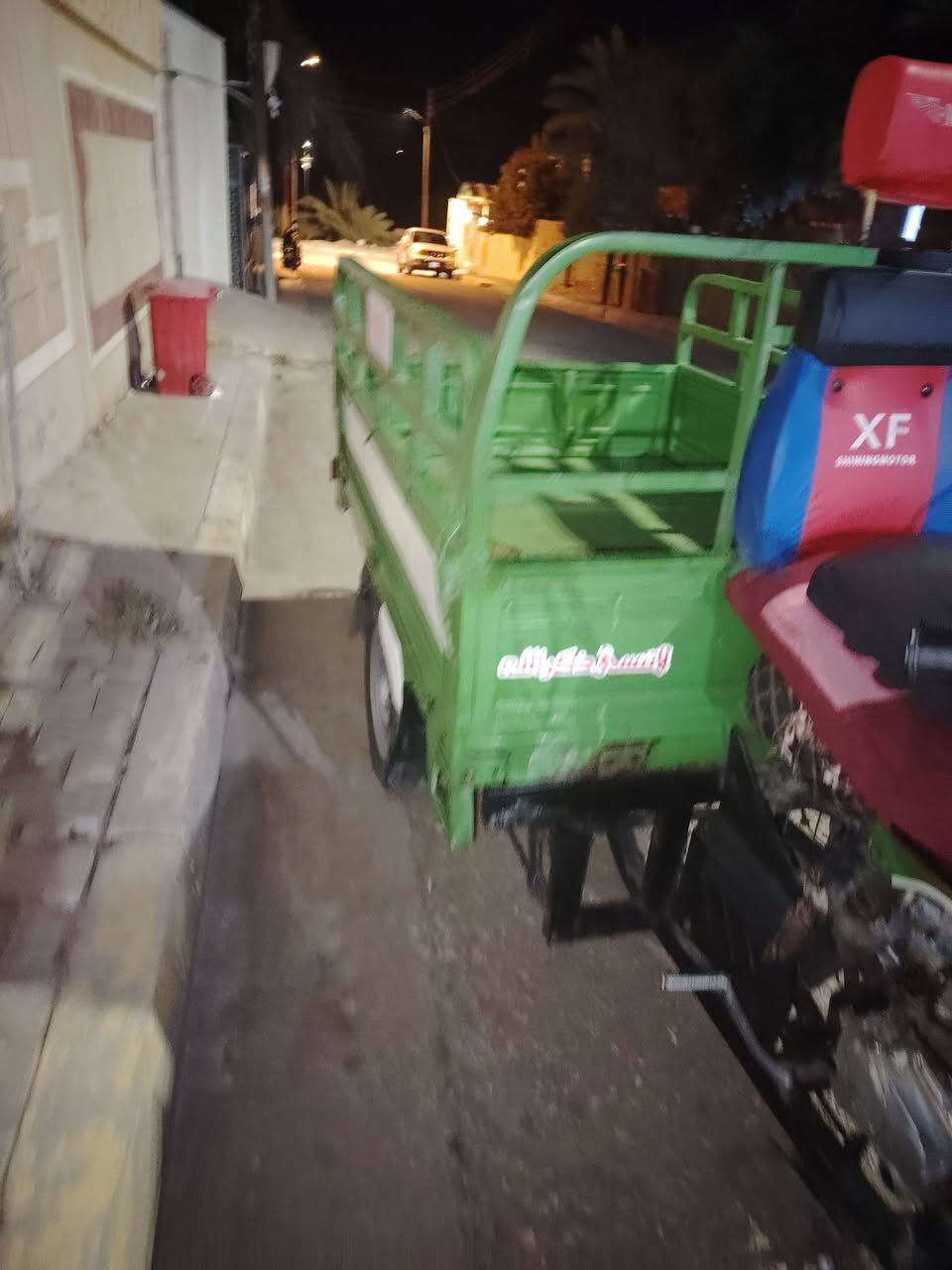 ستوته • بدون اوراق • قفل