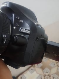 نيكون D5200 • زوم 70-300 • الفوكس التلقائي معطل