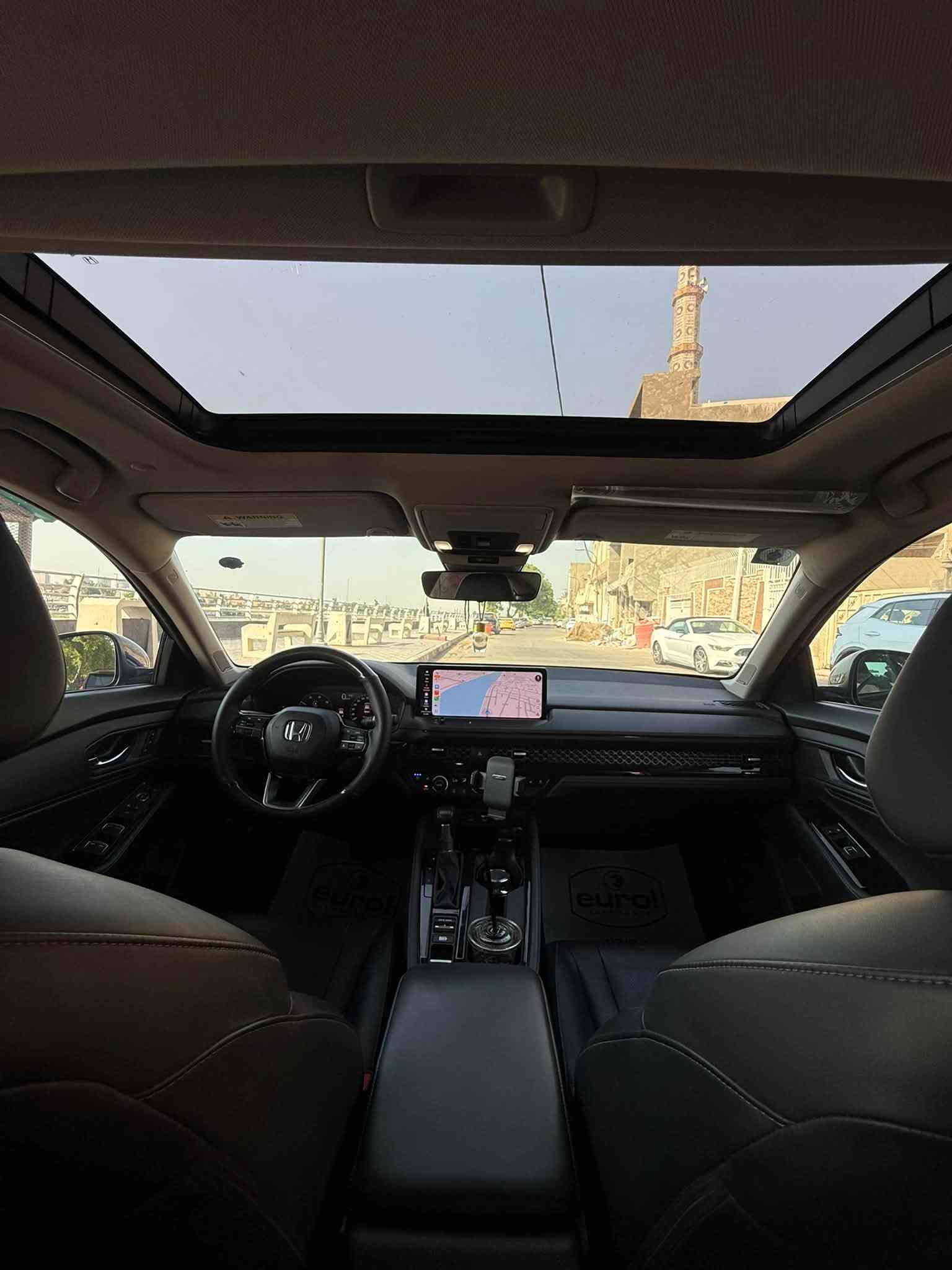 🚘 Honda Accord Touring Hybrid 2024 🇺🇸
🔥 Touring – اعلى فئه فل أوبشن

🔹 وارد أمريكي 🇺🇸

🔹 محرك 2.0 Hybrid

🔹 ماشية 51,000 كم

🔹 Head-Up Display (HUD) – داتا شو

🔹 تشغيل عن بُعد Remote Start

🔹 شاحن لاسلكي Wireless Charging

🔹 مقاعد جلد كهربائية

🔹 تبريد وتسخين المقاعد

🔹 فتحة سقف

🔹 شاشة وسطية كبيرة

🔹 Apple CarPlay & Android Auto

🔹 نظام صوت Bose Premium 🔊

🔹 كامرات ° وحساسات

🔹 رادار وأنظمة Honda Sensing

🔹 مثبت سرعة متكيف

🔹 Lane Keep Assist

🔹 Blind Spot Monitor

🔹 Keyless Entry + Push Start

🔹 إضاءة LED كاملة

🔹 جنوط Touring أصلية

🔹 فتحات تكييف خلفية مزدوجة ❄️

📌 حالة السيارة:

▫️ البنيد مبدل

▫️ الصندوق الخلفي مبدل

▫️ الشواصي والدواخل سليمة

▫️ الإيرباغات سليمة

الحادث بدون دواخل بدون ايرباك مواصل حتى للراديتر من تطلب الصور باوع عليه زين 

💰 السعر: 185 $ قابل للتفاوض

📍 بغداد

***********
