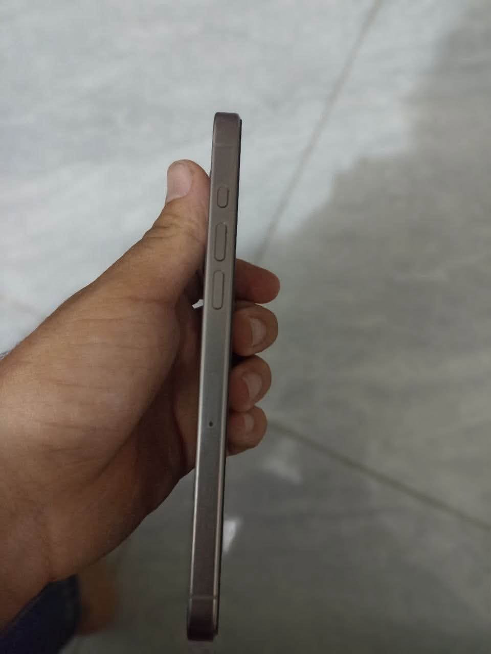 سلام عليكم
ايفون 15 pro max  للبيع 
الجهاز كفاله عامه 
مثل مامبين بلصور 
ذاكره 256 
بطاريه 97 
جهاز خير من الله يخبل 
السعر  مليون و150 وبي مجال 
 هاتف (‭***********‬)
@إشارة@
