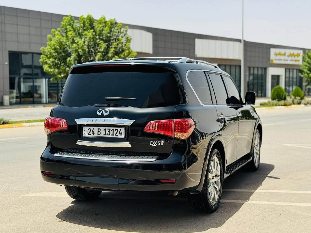 انفينيتي QX56 • محرك V8 • ٢٠١٢