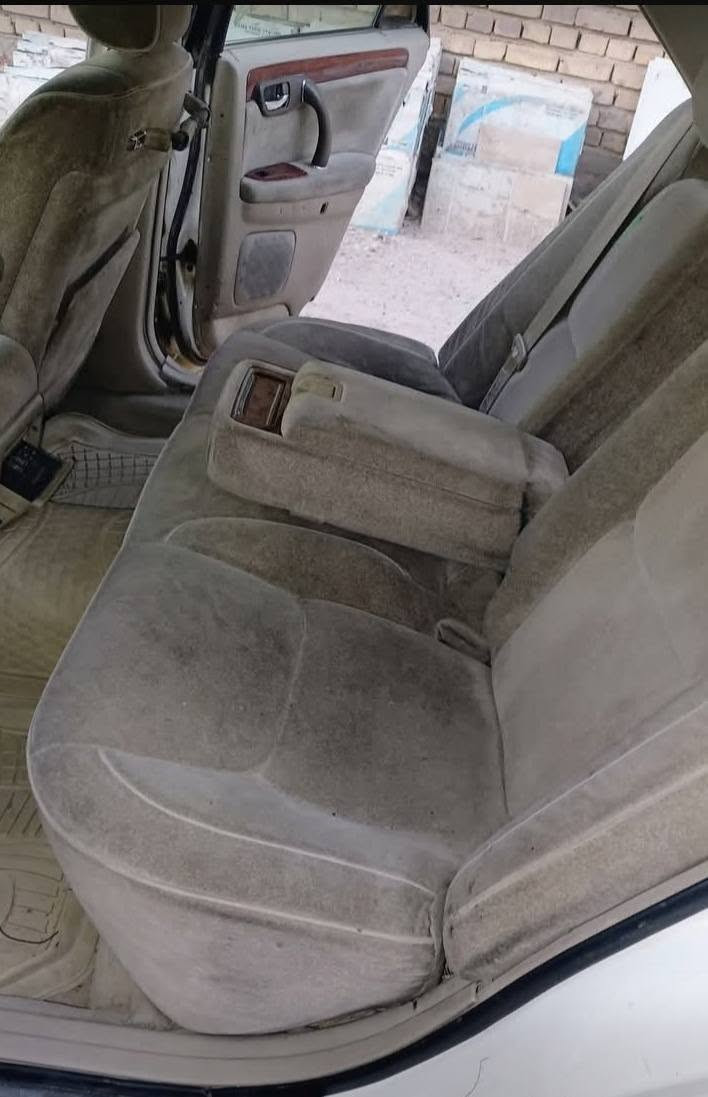 السلام عليكم سياره ملكه  صفره للبيع اصوليه موديل 2005السعر 48$ورقه 
السياره جاهزه من كلشي تخم تواير حداديه تبريد شغال بس الدكمه عاطله
مكان السياره سوق الشيوخ النواشي 
رقم الهاتف ***********

نص مكتوب في الصور:
- Shot on realme C21Y