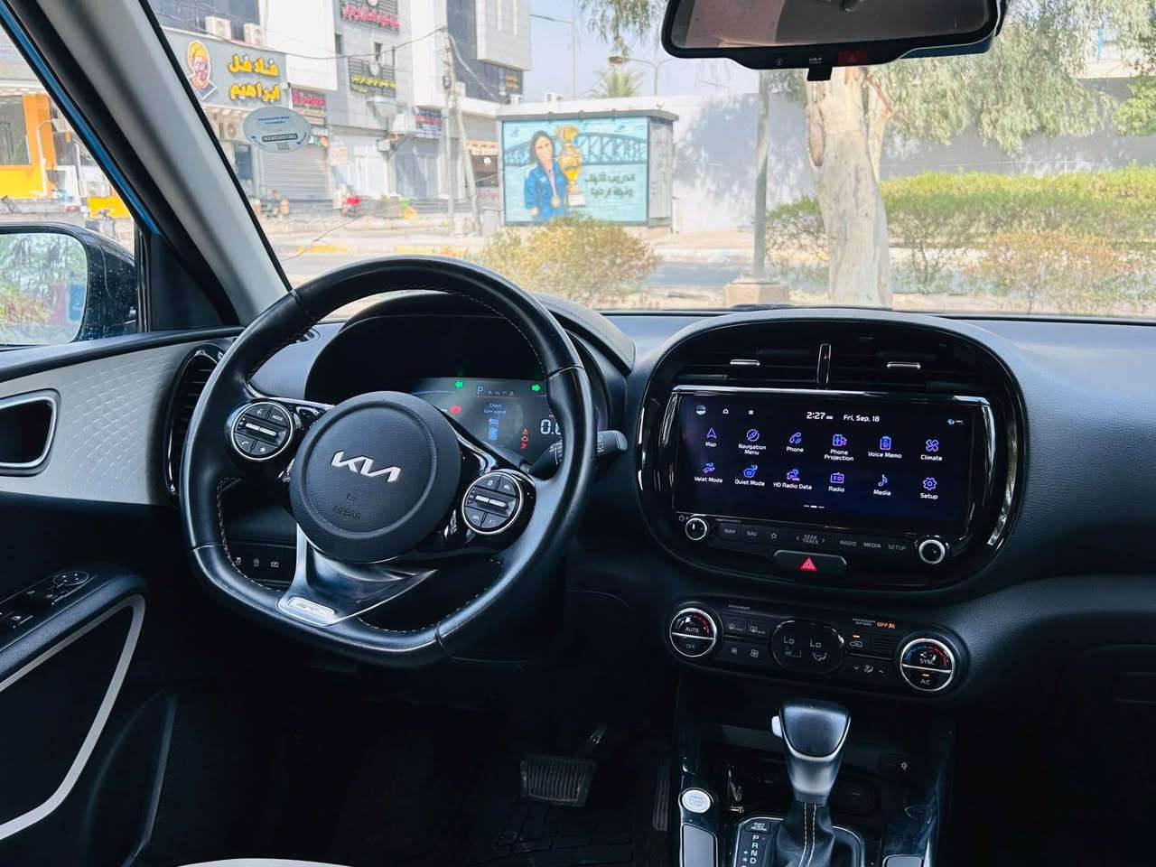 سلام عليكم 
كيا صول جيتي  موديل ٢٠٢٤ فول معروف مواصفات الجيتي لاين يجي لونين داخل جلد بصمه شاشه كبيره حساسات تبريدبيانو رادار امامي جانبي ثلاث وضعيات قياده اتو هولد ويل كبير كروم ماشيه ٦٣ الف 
رقم شمالي جديد سنويه جديده 
صور الحادث والسونار بالمنشور علمان السياره بدون دواخل ايرباكات سليمه فقط برده 
السعر ١٣٤ سعره مناسب وبيه مجال بسيط 
للاتصال *********** بعقوبة, ديالى

نص مكتوب في الصور:
- 60 12:00 العودة عالية الدقة 1 / 13