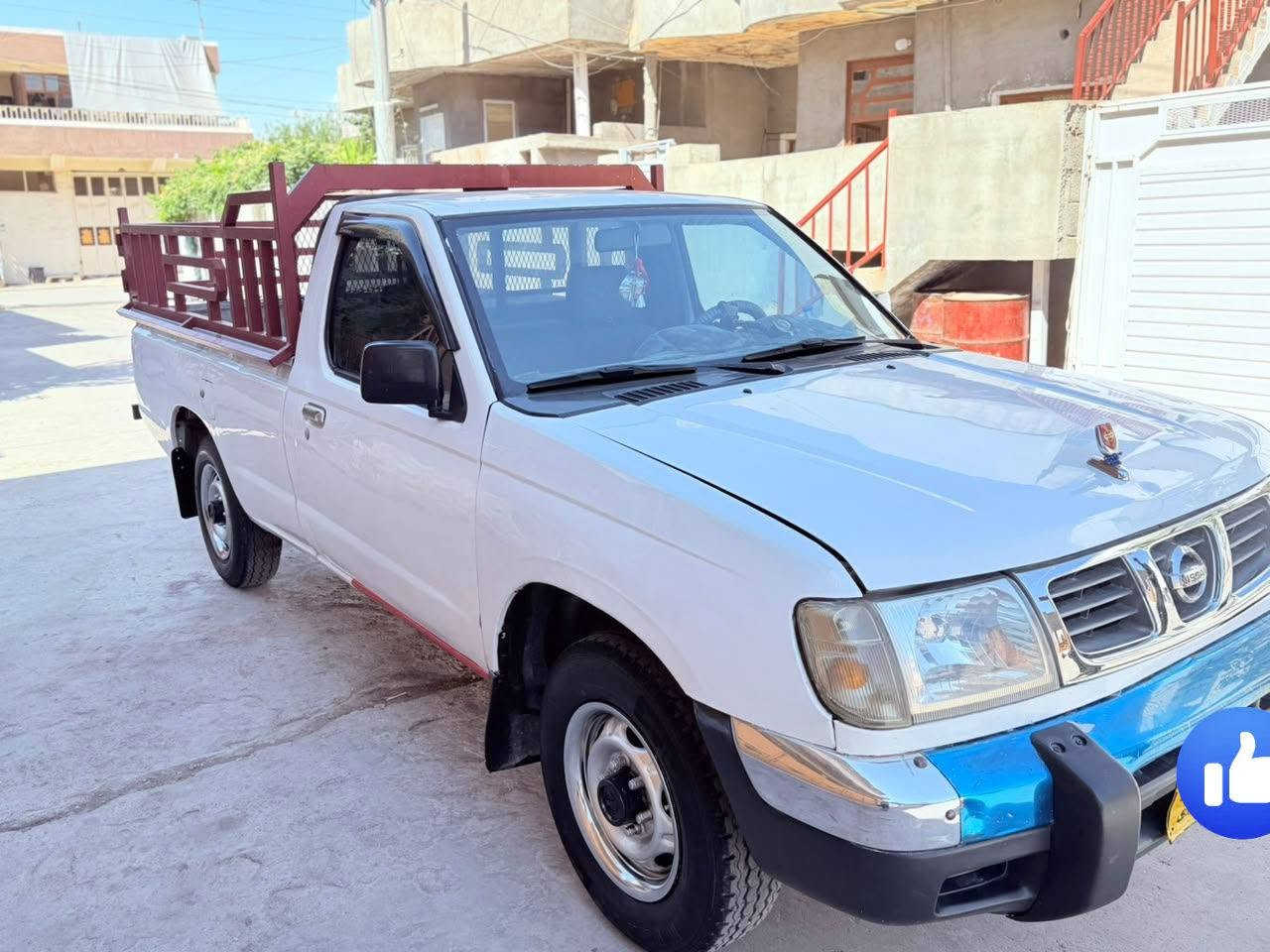 نیسان 2001 تەحویل عەسڵ 
کامل مەسرەف چوارتایەی تازە دەنلووب تەبریدە بەس پاوەر نیە هەیکەلی جوانە نەتەپیوە 
 ئاڕم  ئەوەلیات  غەرامە بەشەرت
گێڕوو مەکینە عەکسل  بەشەرت 
تەقەو ڕەقە بەشەرت  تەبریدی سارد بەشەرت
چەمەلغ و بۆنیدی ڕەشە 
چەمچەو ناوبۆدی جوانە 
سەیارەی ماڵە 
ژم ***********
ژم ***********
