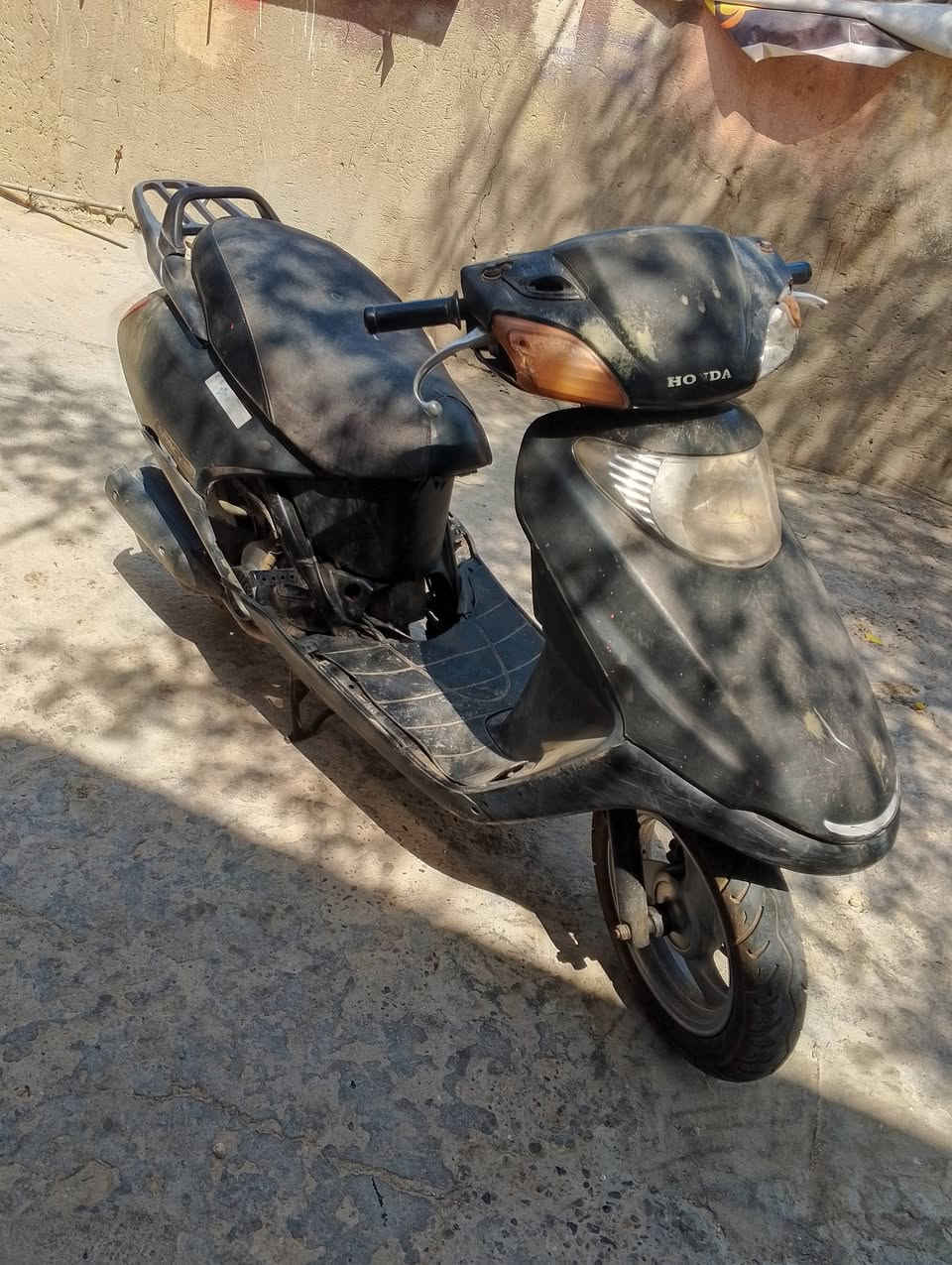 دراجه سبيسي للبيع السرعه 100 نضيفه كهربأيت كامله شلعه ومعدل فول دراجه مجفته مره وحده عله حطته البلادي ما ملعوب بيه ونكره سلف سعره 200 وبيه مجال لشراي شي قليل مكاني بغداد البياع شرطه الخامسه للستفسار عله رقم ***********
