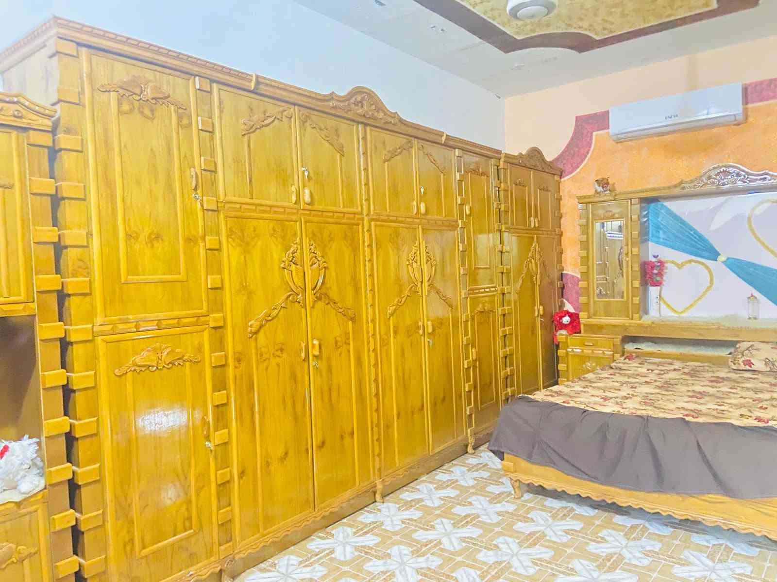 غرفة • نظيفه ١٠٠٪ • للبيع