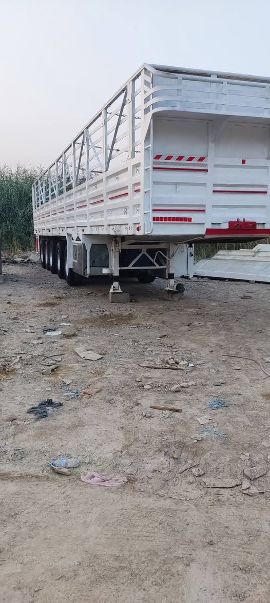 للبيع عربانه حداديه شاصي ١٦ خمس محاور مكفوله جديده كلش طول ٦٠ ١٣ تخم تاير كهرباء هواء فول لاتصال *********** مكان ديالى بعقوبه
