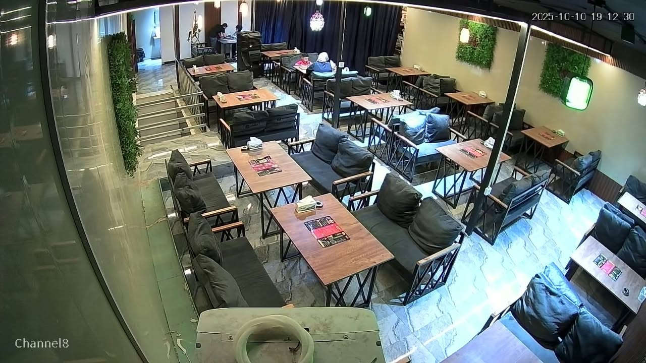 تتوفر جلسات مطعم جديده للستفسار ***********

نص مكتوب في الصور:
- 2025-10-10 19 12 30
- Channel8