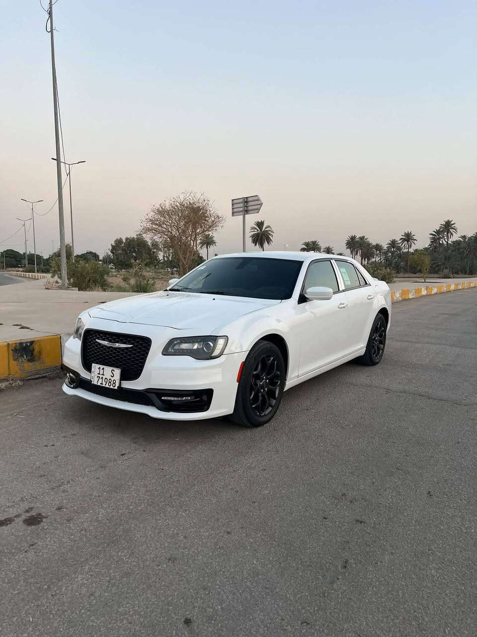 سلام وعليكم اوباما c300موديل 2020اصل رقم بغداد بسمي سنويه وهزه جديده سياره Sجديده مال بيت ما مشتغله كفاله مكينه كير حداديه تايرات باتري جديد شاده غرفته جديده ماشيه 127بيه جاملغ صبغ فقط بدون تبديل سياره مال جناي السعر 235وبيه مجال  ***********
