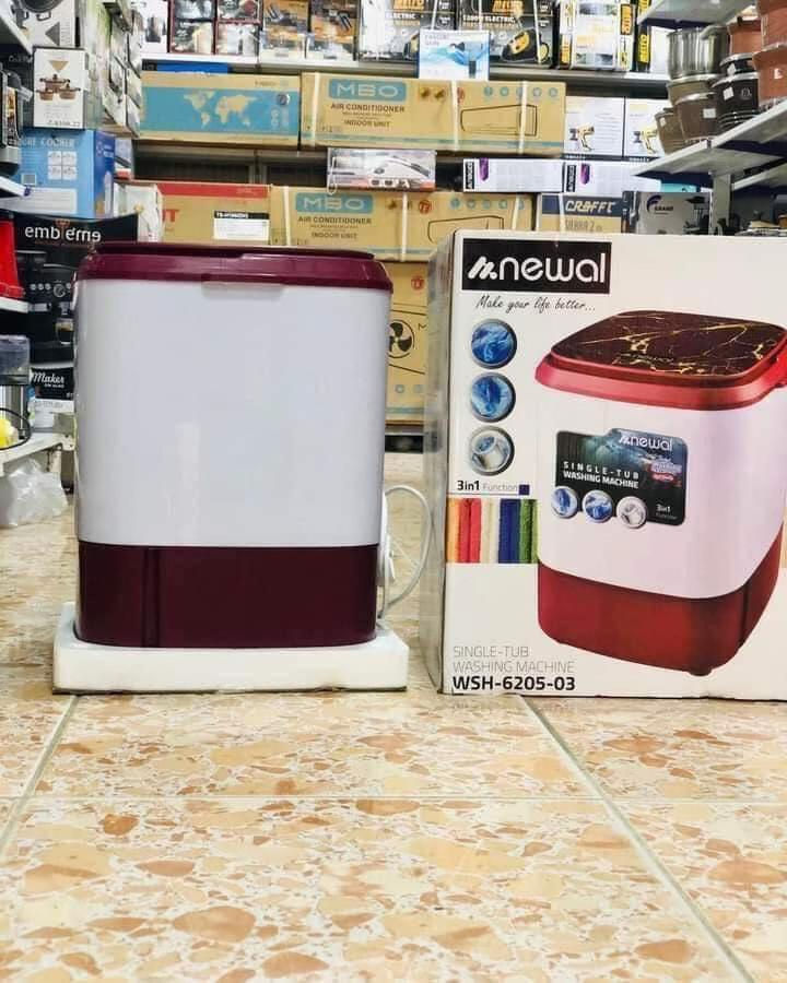 غسالة غسالة ملابس 🧢 اطفال غسل 🧼 وتنشيف حوض واحد 1️⃣  3*1 ثلاثة 3️⃣ في واحد 1️⃣ تغسل احذية  ماركة النيوال ضمان سنة   #سُنة معرض رقية بصرة صبخة العرب شارع العام قرب صيدلية 👩‍⚕️ المنارة يوجد توصيل 🚚 *********** #الشعب_الصيني_ماله_حل😂😂 #غسالة #غسالة_اطفال #غسالة احذية 

