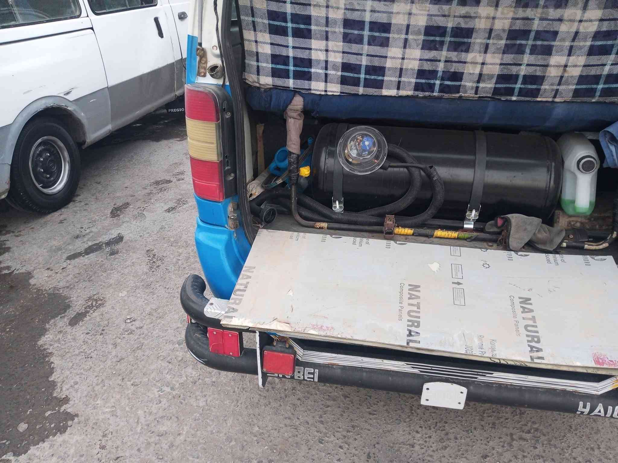 هايس • فان