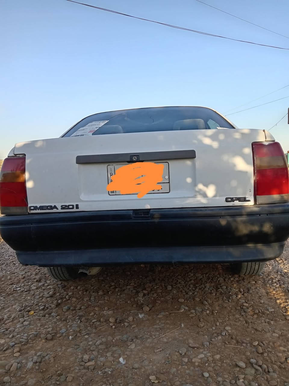 السلام عليكم للبيع سياره ءوبل ؤميكه للبيع السعر 18 ورقه سياره كير محرك كلو جديد صدر جديد سياره مرشوشه بدون معجون ولا دعمه ولا كلبه ومابيه خياس السياره رقم كركوك شرط التحويل سنويه ل 2027 الأتصال على الرقم *********** المكان صلاح_الدين الشرقاط
