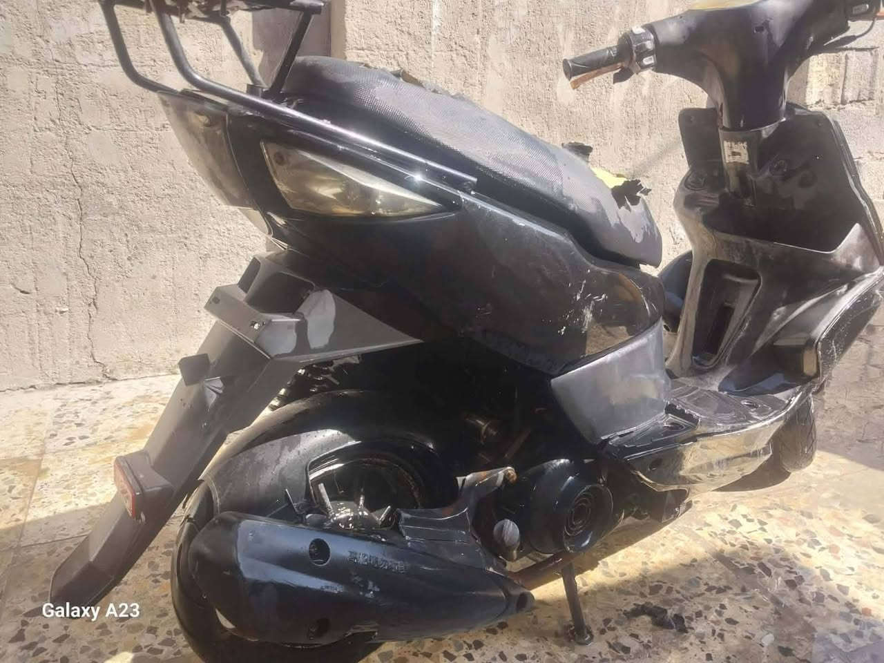 السلام عليكم ماكس مضلع للبيع اورق منفيز فقط  نقص مابيهة كهربيات شغالة مكينة نضيفه
المكان بغداد حي نصر السعر 475بيهة مجال حك جية لاتصال على رقم متواجد وتساب ***********

نص مكتوب في الصور:
- Galaxy A23