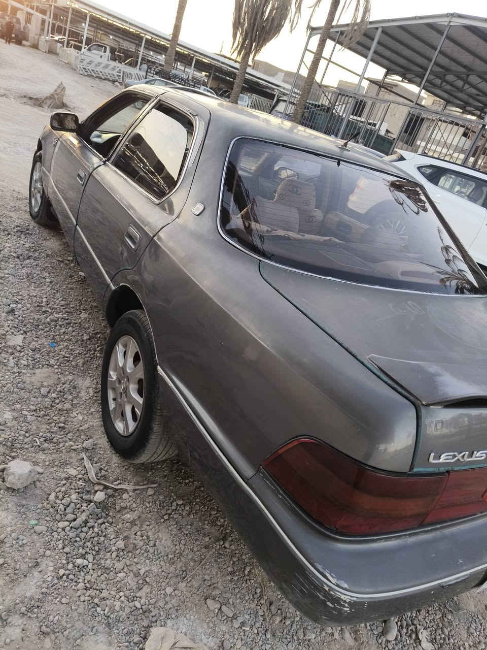 سلام عليكم لكزز لبيع لبيع موديل 92 مكينه رأس ثور مكفولة سياره كامله بيه ملاحظات بسيطه سياره مال جناي رقم جديد تحويل مباشر مكان بغداد محموديه ورجائن مو شراي ليراسل سعر 33 وبيه مجال وشراي بخدمته ***********
