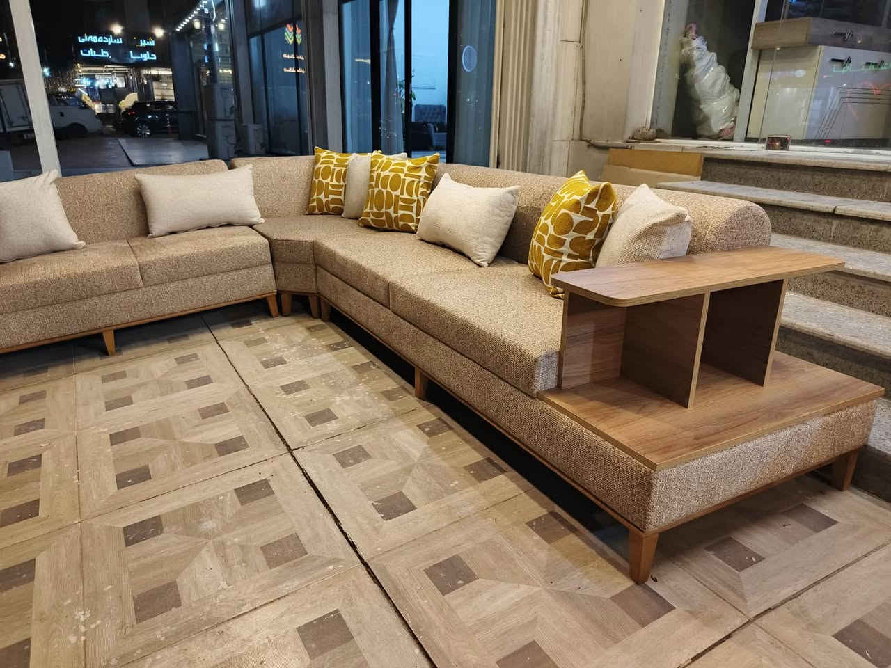 🛋 موبليات لا ماسو 🛋️
ديوان تركي جديد موديل لاماسو بمقعد طبي بولستر وهيكل خشب زان بل كامل 

قياس325*265

✂️متوفر كذلك جميع اللالوان وجميع القياسات حسب طلب الزبون كادر تركي وشغل درجة اولة راقي وضمان ٥ سنوات 🪚⚒️✂️📏📐

السعر عرض خاص :600$ 

يتوفر توصيل 🚚 الى جميع محافظات العراق

للحجز الفوري راسلنا واتساب☎️:***********

                ***********  

📍العنوان اربيل سايدين المنارة مقابل سوق اللنكة الجديد مقابل عمارة F

⏰ يومياً من 10 صباحاً لـ 11 ليلاً ‎
