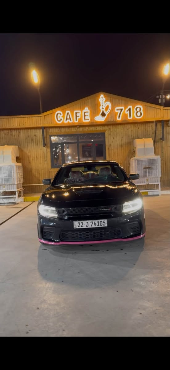 سلام عليكم جارجر Gt سوبر تراك باك
محرك v6 حجم3600
رقم اربيل وباسمي تحويل ثاني يوم 
حادثها مو قويه جاملغ الامامي باب السايق والهلال مال باب الخلفي والجاملغ الخلفي امباوك صبغ جزه منه مع وجود رصعه في الشاصي صغيره فقط موجود صور الحادث 👇المحرك والكير ع وضع الشركه برغي (ممفتوح منها )سياره نضيفه كلش كلش.              (استخدام شخصي) 
مواصفات....*
* كشنات كهربائيه 
* سستم صوت 
* دكمه سوبر تراك باك + دكمه سبورت 
* الكاميرات الخلفيه
*شاشه كبيره(Uconnect)
* حساسات خلفيه 
* التحكم في درج حراره 
* مصابيح زنون 
* مانع انزلاق 
* تشغيل عن بعد 
* كاربلاي 
*كشافات ضباب 
* تثبيت سرعه 
* شفتات سرعه 
*دشبول وبطاين بلادي 
* ويل نجمه اصلي +تايرات جديده 
*جناح سوبر تراك باك +فجوج 6بستم وعليها اضافات للجماليه 
ادام كامل من دهن وفلاتر 
سياره لتراي مالتها تروح بيها للبصره وترجع سياره كلش نضيفه (وتجي وشوف بعينك )♥️
السعر: 195 وبيها مجال قليل مال حك الجي 
الرقم :***********
بيع فقط لاتكسر بيها معجبتك اعبرها وذكرني بكلمه طيبه🙂

نص مكتوب في الصور:
- BidFax.info