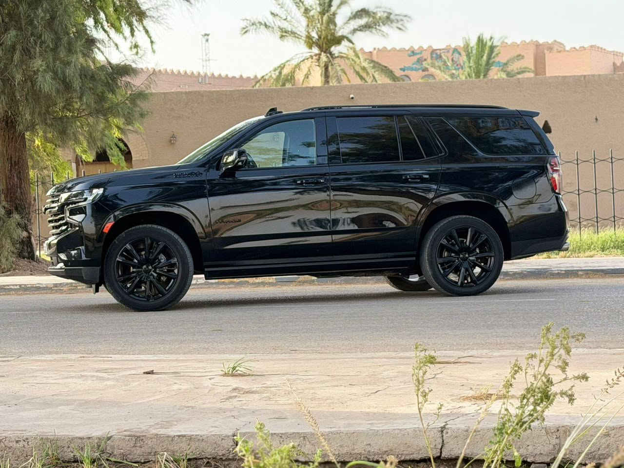 السلام عليكم
للبيع تاهو هاي كانتري أعلى فئه فول الفول مواصفات الكديلاك 
ماشيه 37 الف ميل 
موديل ٢٣ امريكيه
حادث فقط جاملغ خلفي وشويه من باب الجنطه صور الحادث مرفقه بالمنشور 

السعر 437  مجال كلش بسيط 
***********
