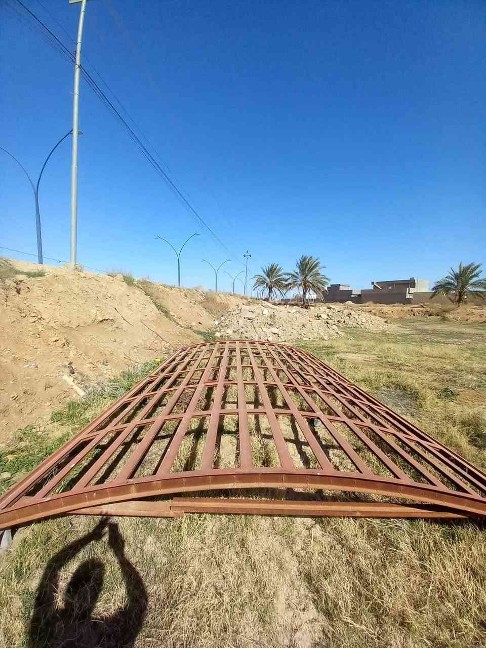 شباك البيع الرتفاع ٦ متر ***********
