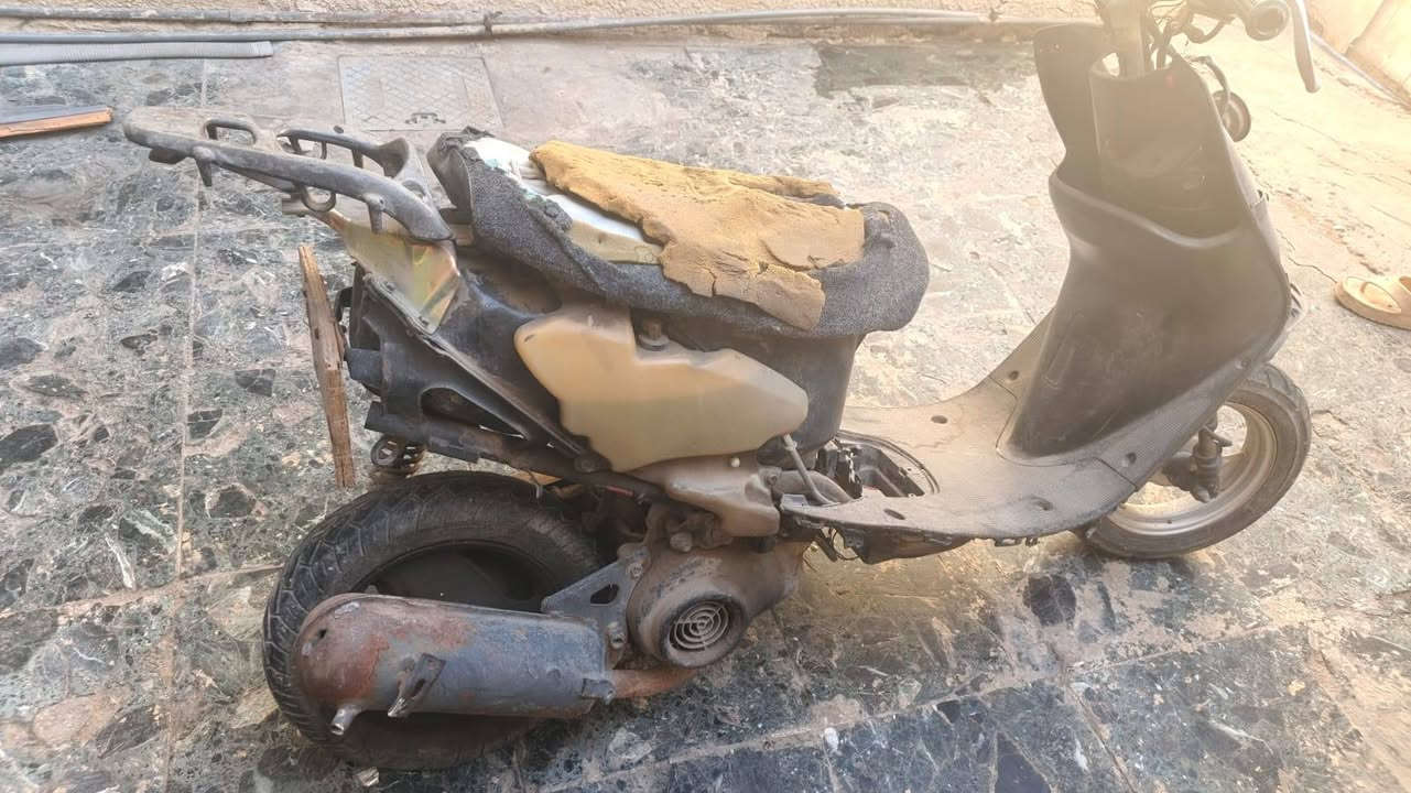 السلام عليكم
عندي هاي الدراجة للبيع عصفورية مكينتها شغالة باتريها موجود نقصها بلك وواير بانزين وتاير خلفي بنجر وكفرات ابيعها كوم حديد قفل 25 الف مكاني الشعلة الاولى مستعجل عالبيع
***********
